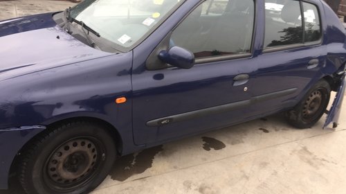 Dezmembrez Clio 2 1.5 euro 3