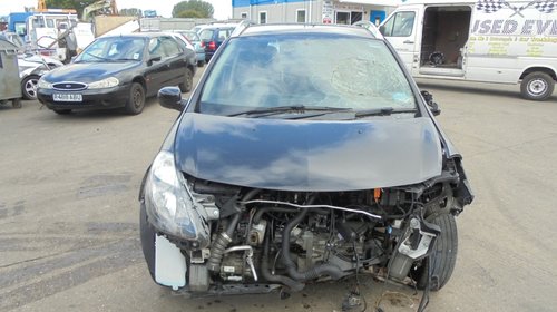 Dezmembrez clio 3 break faza 2 dupa 2009