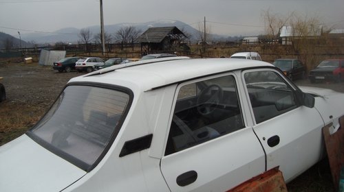 Dezmembrez Dacia 1310 din 2002 1.6 benzina