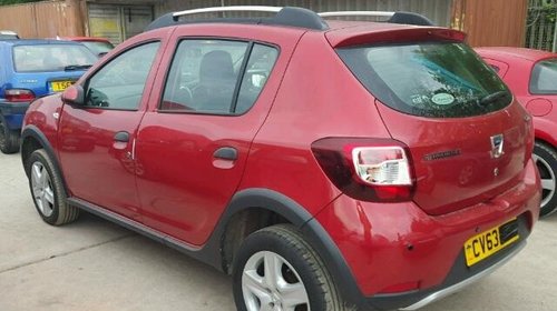 Dezmembrez Dacia Duster 1.5 dci