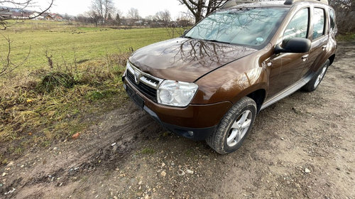 Dezmembrez Dacia Duster 2012 jeep 1.5 dci