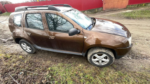 Dezmembrez Dacia Duster 2012 jeep 1.5 dci