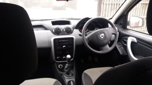 Dezmembrez Dacia Duster 2015 SUV 1,5DCI