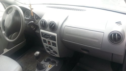 Dezmembrez Dacia Logan 1.6 MPI