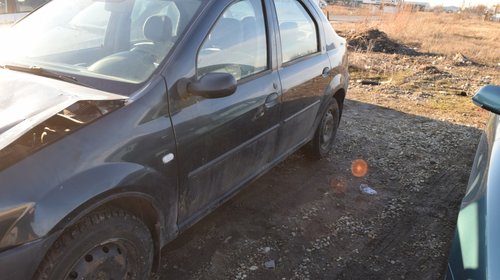 Dezmembrez Dacia Logan 2005 1.5 DCI