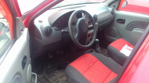 Dezmembrez Dacia Logan 2006 Berlină 1.5 dci