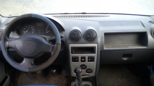 Dezmembrez Dacia Logan an 2004 motorizare 1.5 DCI