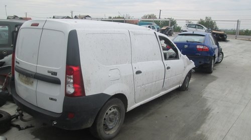 Dezmembrez dacia logan van 1.5 dci e4 din 2009