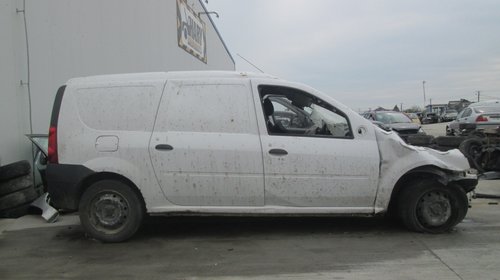 Dezmembrez dacia logan van 1.5 dci e4 din 2009