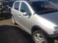 Dezmembrez Dacia Sandero 2 2014 Hatchback 1.5 DCI, 66 kw , cod motor K9K-C6, E5