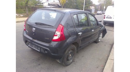 Dezmembrez dacia sandero 2008