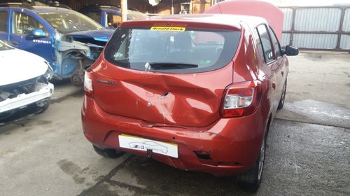 Dezmembrez Dacia Sandero 2015 hatchback 1,5 dci