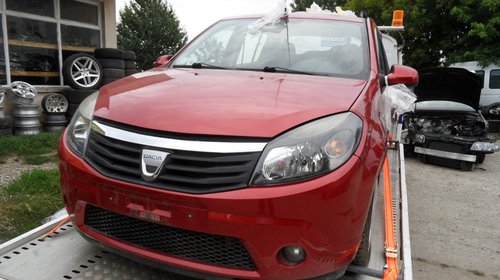 Dezmembrez dacia sandero,motor 1,4 benzina fa