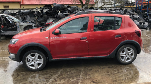 Dezmembrez Dacia Sandero Stepway 2015 Hatchback 1.5 Dci