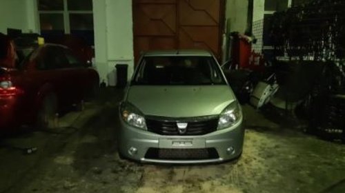 Dezmembrez Dacia Sandero