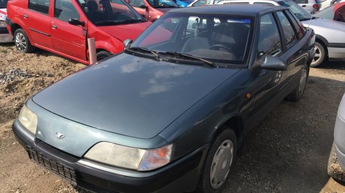 Dezmembrez Daewoo Espero 1995 berlina 1.8