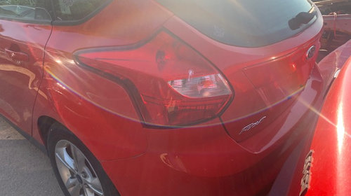 Dezmembrez dezmembram Ford Focus 3 hatchback an 2014 cutie automata , volan stanga motor benzina 2.0