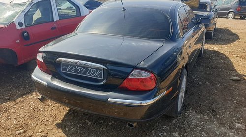 Dezmembrez dezmembram piese auto Jaguar S TYPE 3000 benzina 2003