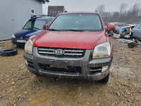 Dezmembrez dezmembram piese auto Kia Sportage 2006 motor 2000 benzina, volan stanga