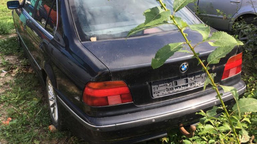 Dezmembrez/dezmembrari BMW E39 525tds motor de 2.5 143cp impecabil in Cluj
