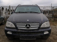 Dezmembrez dezmembrari Mercedes Ml W163 an 2002 - 2005 motor 2.7 cdi tip OM612 Bara fata bara spate capota stop tripla lampa macara geam broasca usa portiera stângă dreaptă fata spate aripa aripi cardan fuzeta brat telescop arc