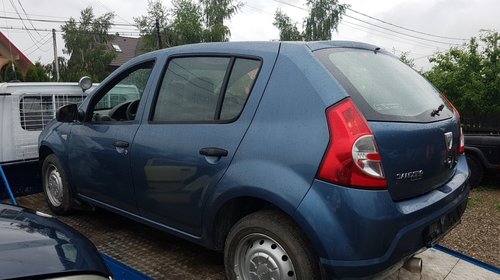 Dezmembrez dezmembrari piese auto Dacia Sandero 1.4 2008 2009