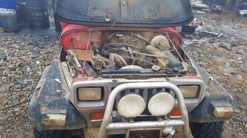 Dezmembrez dezmembrari piese auto Jeep WRANGLER YJ 2.5 benzina 1992