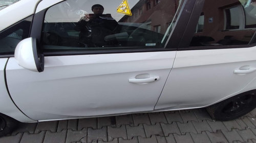 Dezmembrez / dezmembrari piese auto Opel Cors