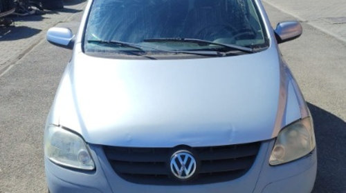 Dezmembrez / dezmembrari piese auto VW FOX 1.2b BMD cutie HUY 97.000 km