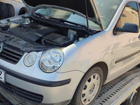 Dezmembrez / dezmembrari piese auto Vw Polo 9N 5 usi 1.2b 12v an 2003 motor AZQ 209.467km