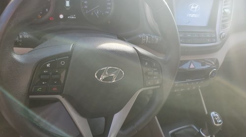 Dezmembrez dezmembrari piese Hyundai Tucson an 2016 2017 volan stanga