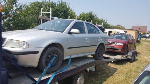 Dezmembrez dezmembrari piese Skoda Octavia 1 