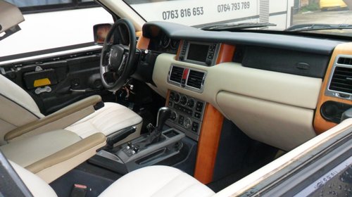 Dezmembrez / dezmembrari Range Rover Vogue 4.4 benzina , volan stanga
