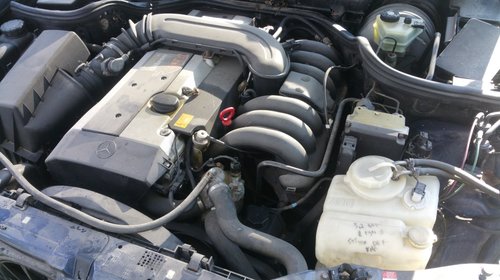 Dezmembrez E Class din 1998 motor de 3.2 benzina cutie automata.