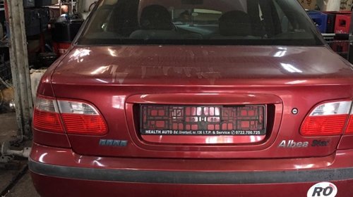 Dezmembrez Fiat Albea an 2005 rosie 1.2 benzina