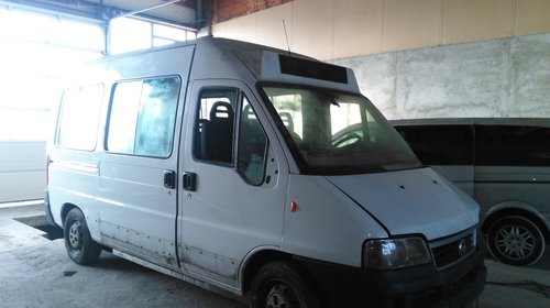 Dezmembrez fiat ducato an 2004 benzina 2.0