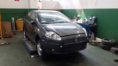 Dezmembrez fiat grande punto 1.3 jtd