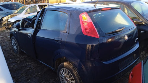 Dezmembrez Fiat GRANDE PUNTO (199) 2005 - Prezent 1.4 350 A1.000 ( CP: 77, KW: 57, CCM: 1368 ) Benzina