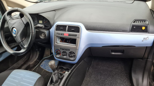 Dezmembrez Fiat Grande Punto 2005 Coupe 1.3 MJET, 55 KW, E4