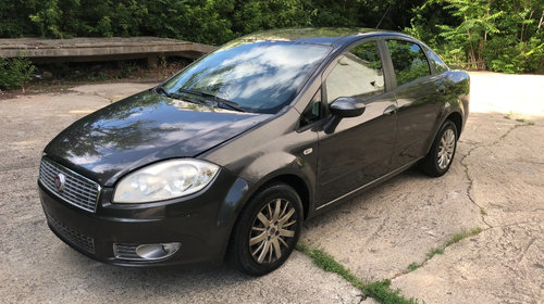 Dezmembrez Fiat Linea 2010 sedan 1.3