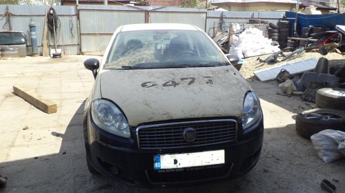 Dezmembrez Fiat Linea