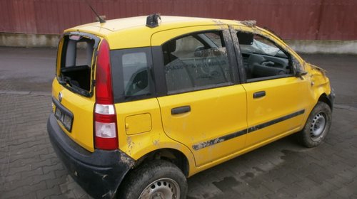 Dezmembrez Fiat Panda, an 2010, 1.2 benzina