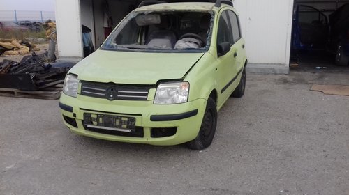 Dezmembrez Fiat Panda din 2004 , motor 1.2 b 