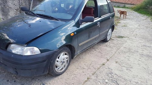 Dezmembrez Fiat Punto 1.2 16v  an 1998 benzin