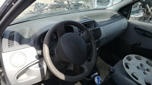 Dezmembrez fiat punto,2003,1.2 8v