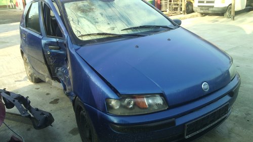 Dezmembrez Fiat Punto 2003