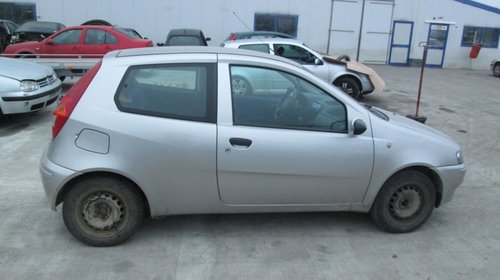 Dezmembrez fiat punto coupe din 2001 motor 1.2i