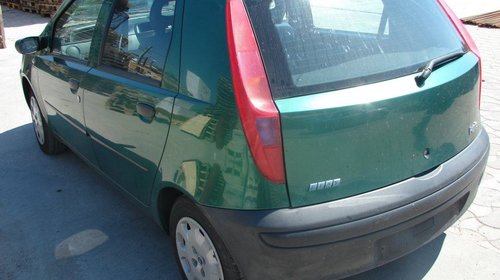 Dezmembrez Fiat Punto din 2001