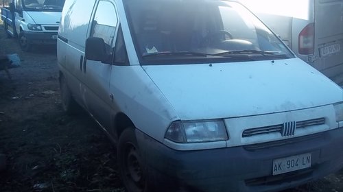 Dezmembrez Fiat Scudo 1.6 1997