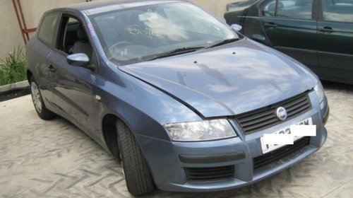 Dezmembrez Fiat Stilo din 2002 1.2b